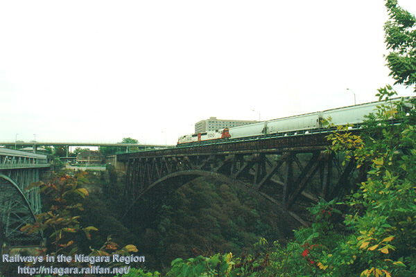 Whirlpool Rapids bridges